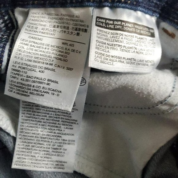 Levis Jean Shorts Womens 12 Blue Denim Medium Wash 4 Inch Inseam - Picture 4 of 9